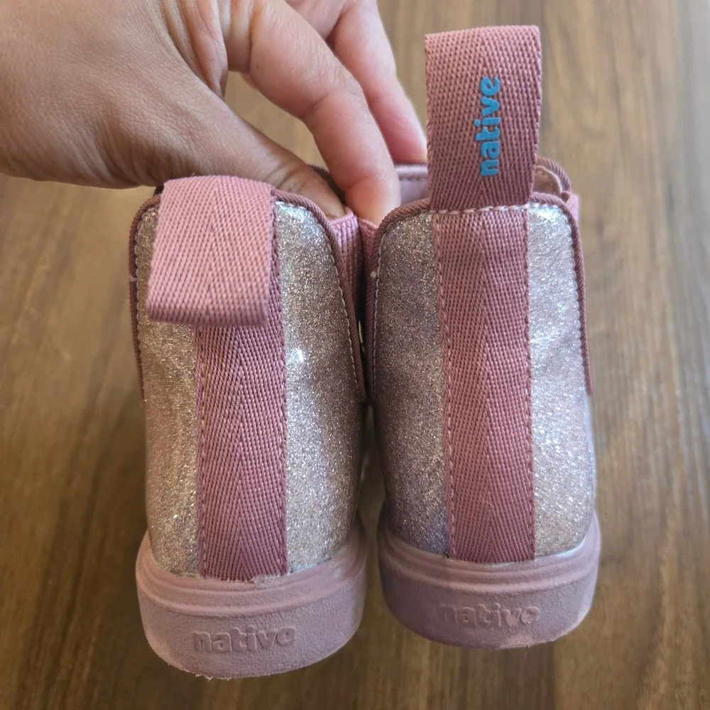 Native Kensington Treklite Pink Glitter Chelsea Boots Kids Size C8 43108043-5992